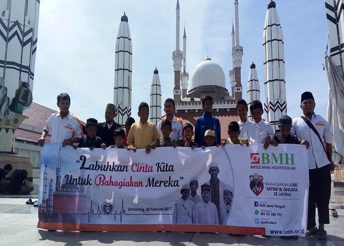 BMH Jawa Tengah Bahagiakan 5000 Anak Yatim