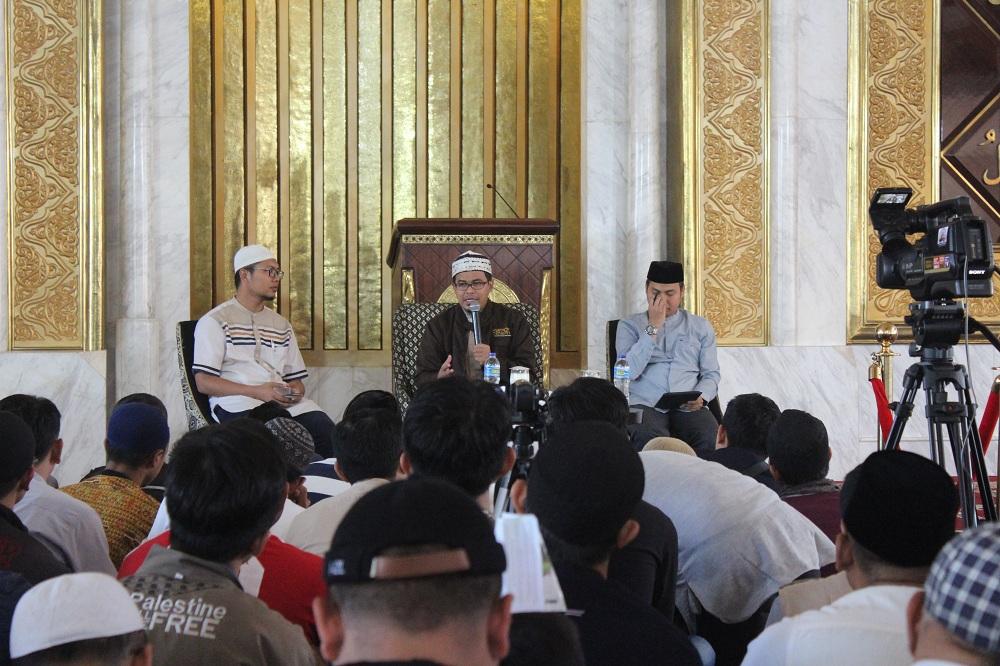 Curigai Masjid, Maka Bersiaplah Berhadapan dengan Ahli Masjid di Yaumil Akhir