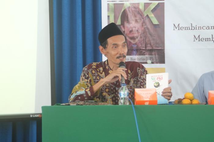 Abdullah Mu'nim: Buku Benturan NU-PKI Boleh Dikutip dan Diperbanyak Tanpa Izin Penulis & Penerbit