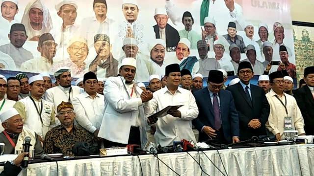 DDII Ajak Pengurus dan Keluarga Besar Pilih Capres & Cawapres Hasil Pilihan Ijtima Ulama 