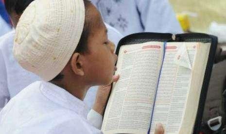 Al-Qur'an Itu Pedoman, Bukan Pajangan