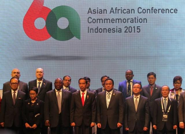 Bangsa Asia Afrika, Bersatulah di Bawah Naungan Khilafah