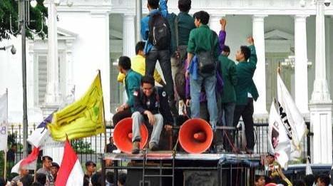 Kebangkitan Mahasiswa dan Masa Depan Indonesia