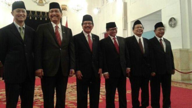 Ada Menteri yang Jadi Beban Presiden Jokowi, Memangnya yang Pilih Siapa?