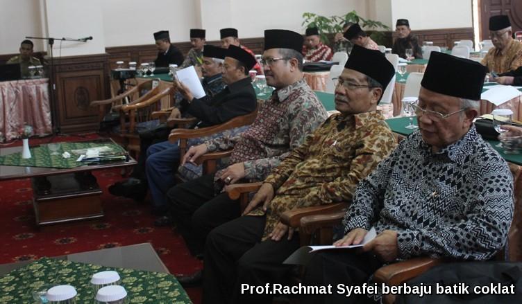 Musda MUI Jabar IX Tetapkan Prof. Dr. KH. Rachmat Syafe'i Sebagai Ketua Umum 2015-2020 