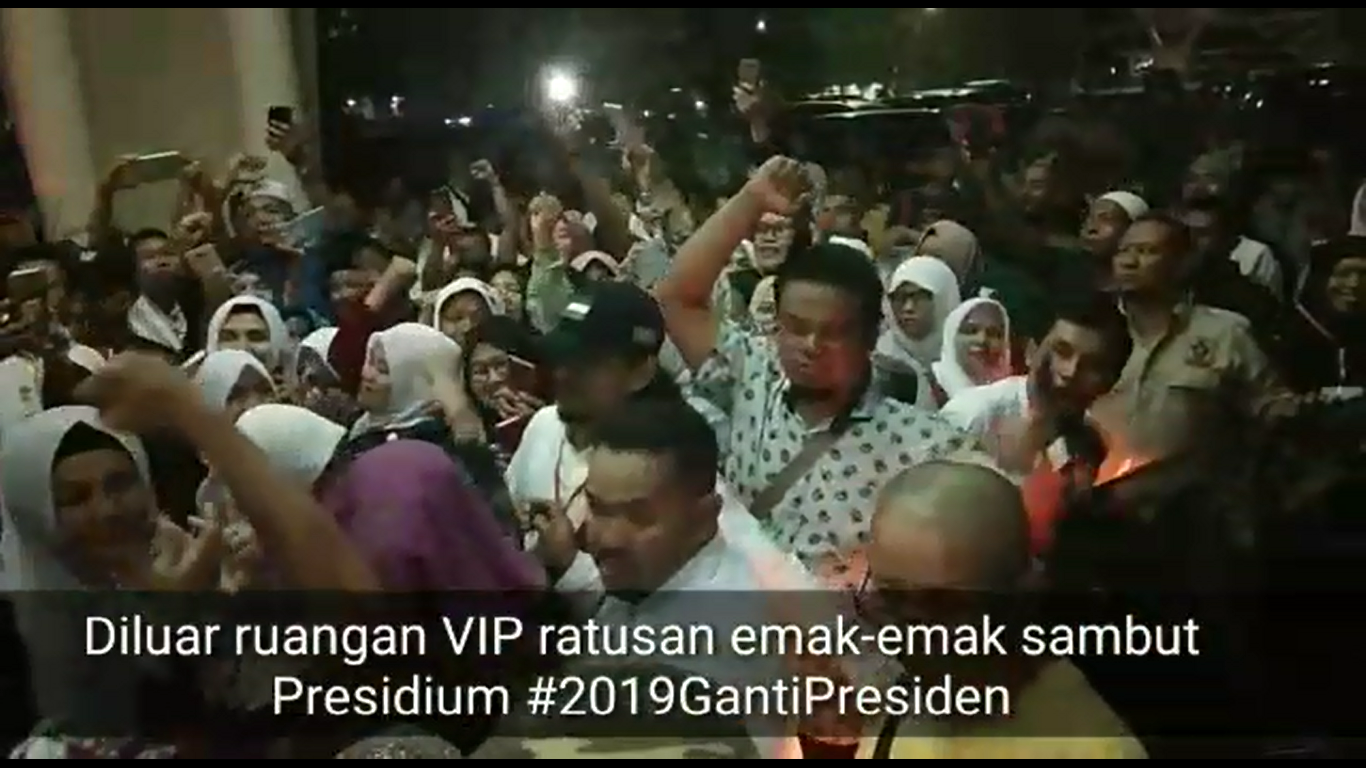 [Video] Ditempat Lain di Persekusi, Di Padang RGP Tiba dengan Damai dan Disambut dengan Adat