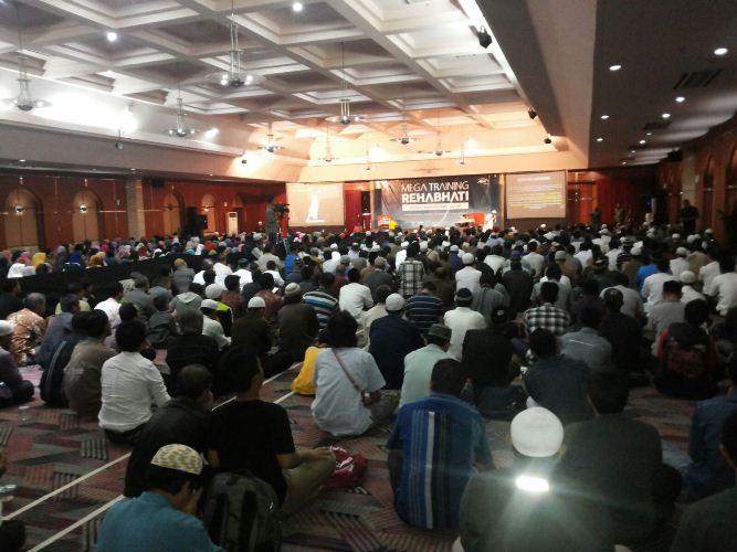 Terbesar Didunia, Mega Training Ruqyah Syariyyah RHQ Dihadiri 1000 Peserta