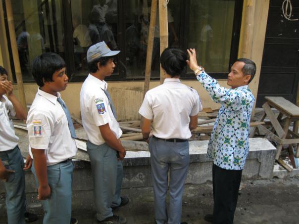 Kriminalisasi Guru Atas Nama Perlindungan Anak