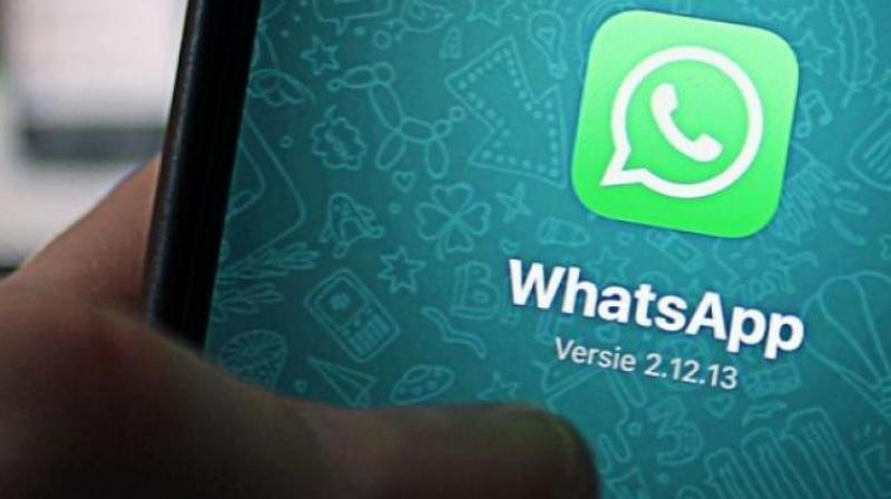 YLKI Desak WhatsApp untuk Hentikan Konten Pornografi pada Emoticon 