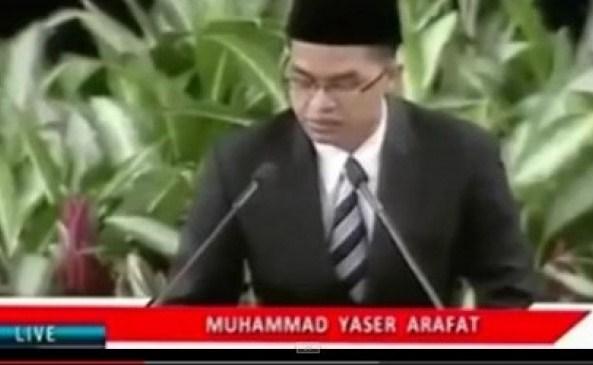 Menjadikan Al-Qur'an sebagai Nyanyian, Merusak Islam