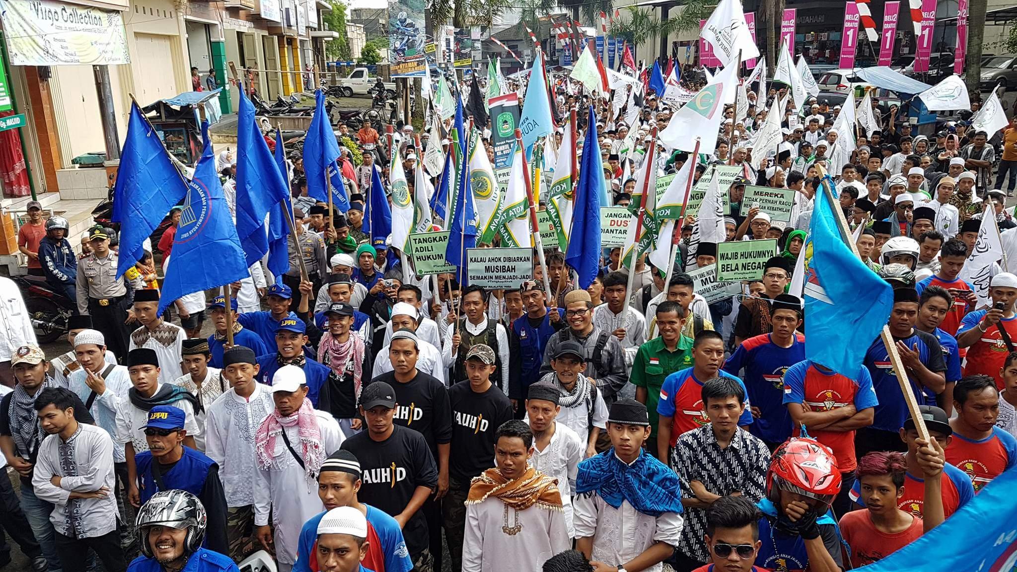 Dewan Masjid Serukan Khatib dan Mubaligh Ajak Jamaah pada Aksi Bela Islam Kepung Istana