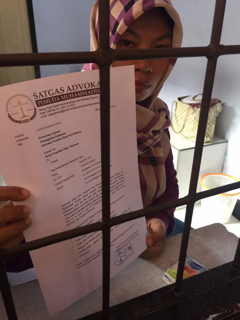Satgas Advokasi Pemuda Muhammadiyah Beri Jaminan Penangguhan Penahanan untuk Baiq Nuril