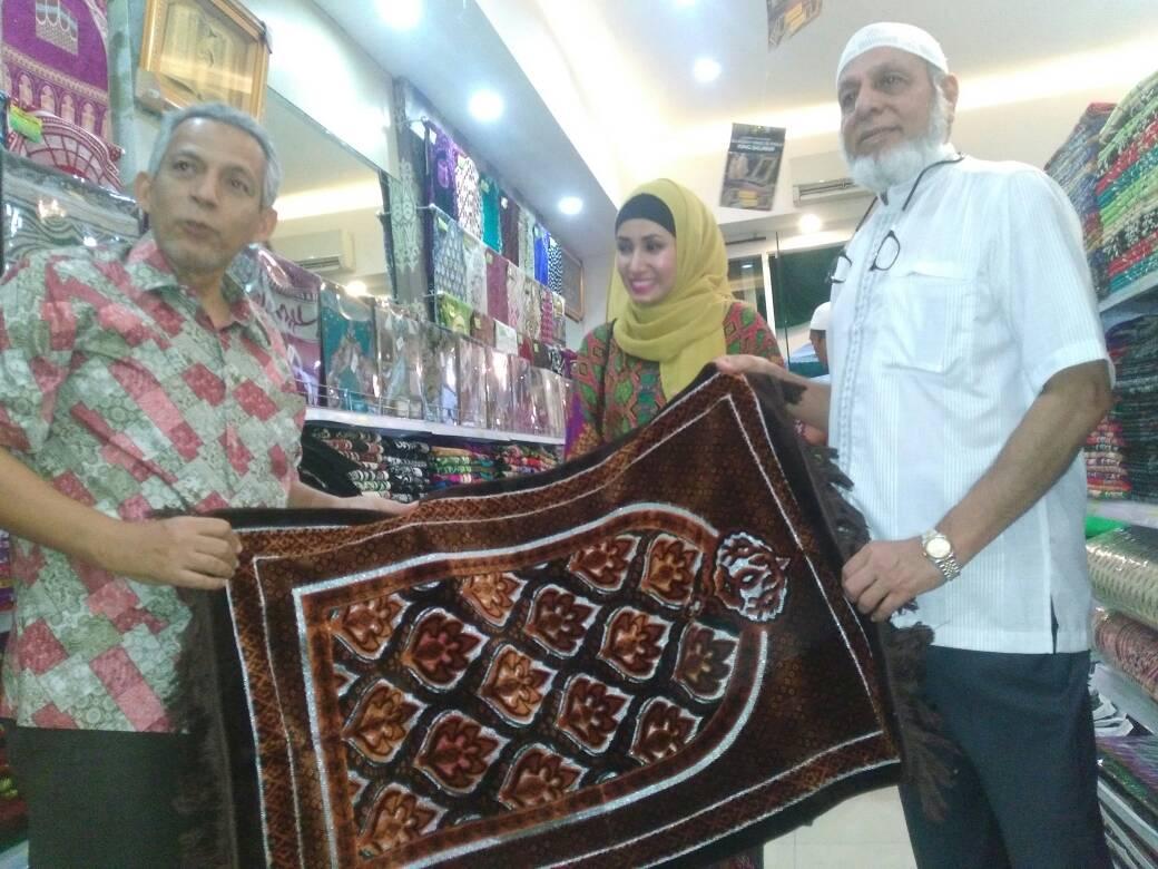 Penuhi Kebutuhan Umat Islam, Bursa Sajadah Buka Gerai ke Sembilan di Tangerang