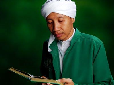 Buya Yahya: Catat Namanya! Mereka yang Ikut Idul Ghadir adalah Munafik