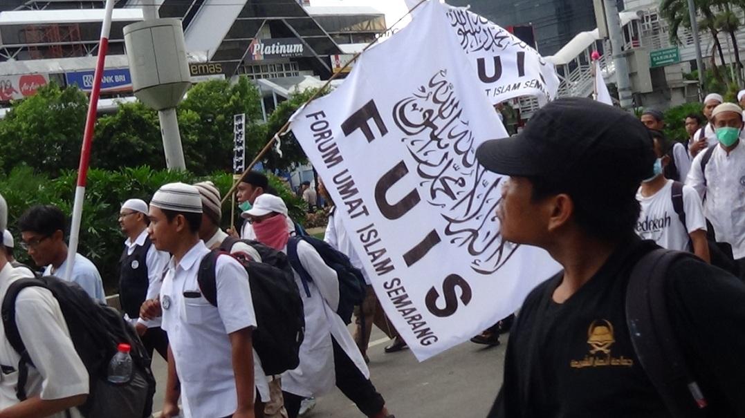 Forum Umat Islam Semarang Berangkatkan 200 Orang Ikuti Aksi 112 di Jakarta