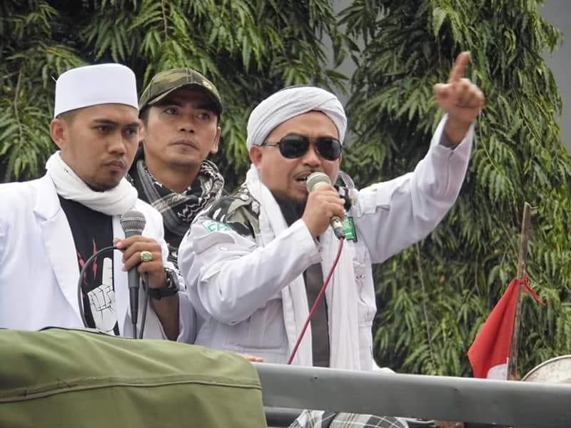 FPI Tasikmalaya: Kaum LGBT yang Terang-terangan adalah Para Bencong Pelacur