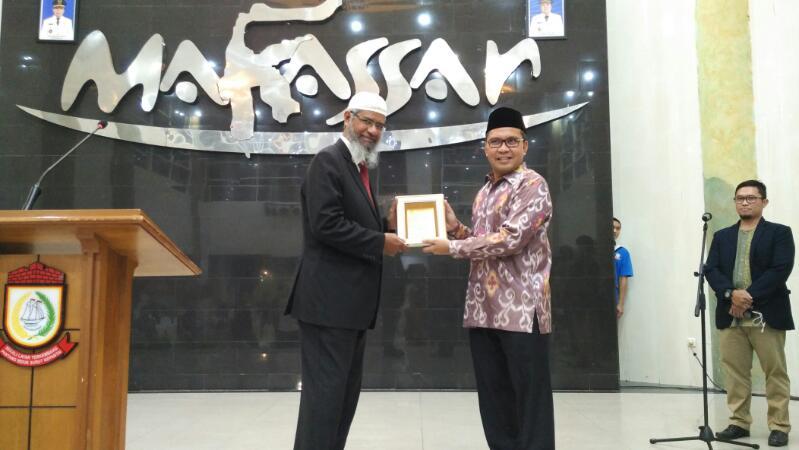 Walikota Makassar Sambut Kedatangan Dr Zakir Naik