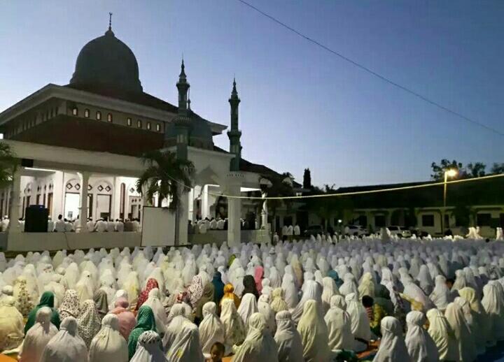Jamaah Naqsyabandiyah: Lebaran Idul Fitri Ikut Keputusan Pemerintah