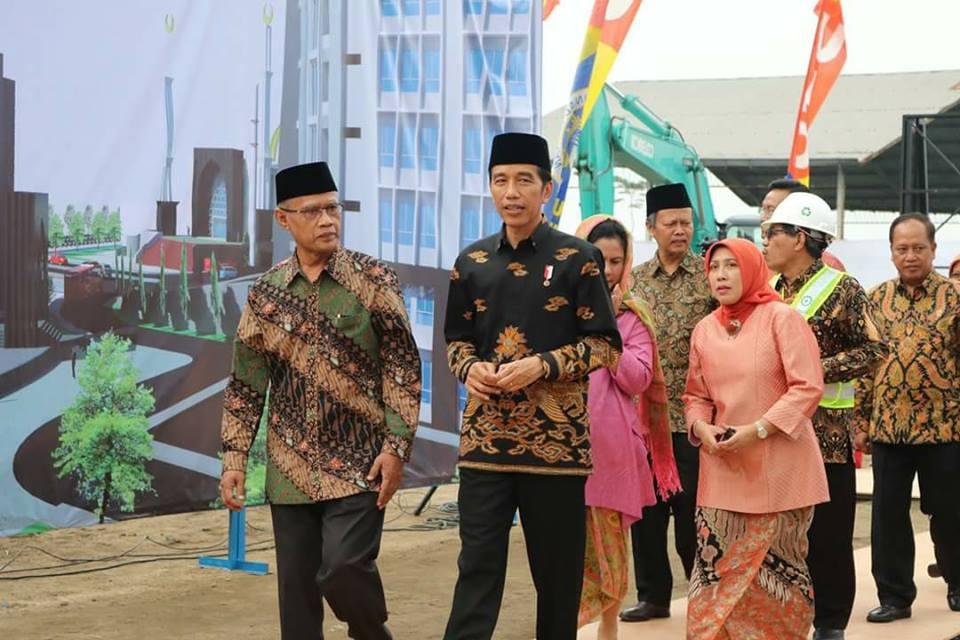 Muhammadiyah Bangun Gedung 300 Miliar, Jokowi Pertanyakan Asal Dana Sebanyak Itu