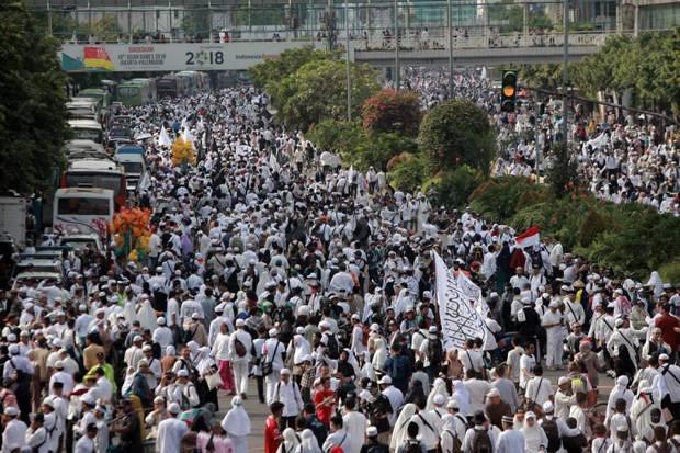 Koran Kompas Menghina Reuni 212 