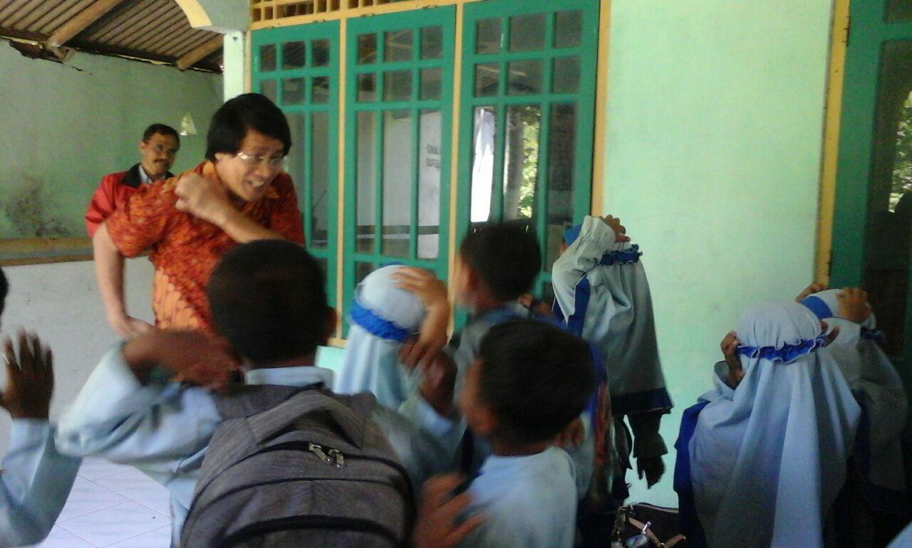 Anak-anak TK Amanah Ummah Emoh Jadi Polisi, Maunya Jadi Kokam