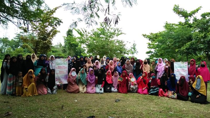 Hindari Pergaulan Bebas, Remaja Muslimah Cirebon Ikut Kajian Islam