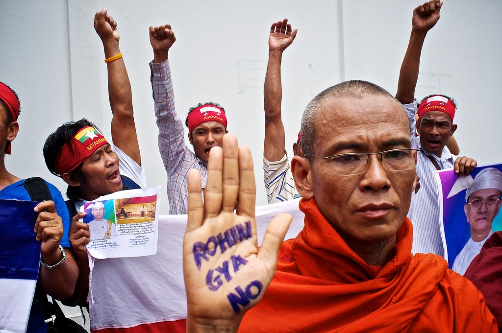 Kelompok Biksu Radikal Intimidasi Pengungsi Rohingya di Sri Lanka