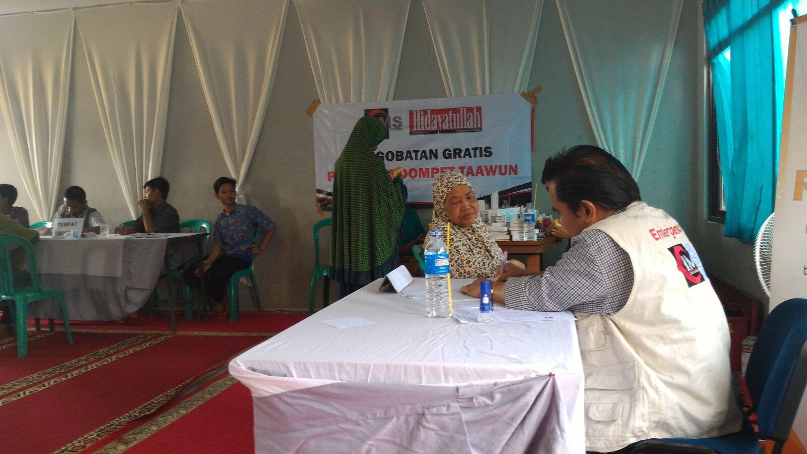 DBD Melanda, Pesantren Hidayatullah Kota Bogor Gelar Penyuluhan dan Pengobatan Gratis