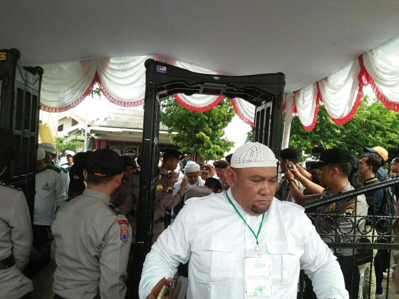 Hari Ini, Habib Rizieq dan Jose Rizal Bersaksi di Sidang PK Ustadz Abu Bakar  Ba'ayir