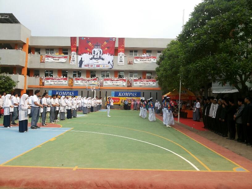 OSIS SMA JISc Gelar School English and Sport Competition, Dibuka Adhyaksa Dault