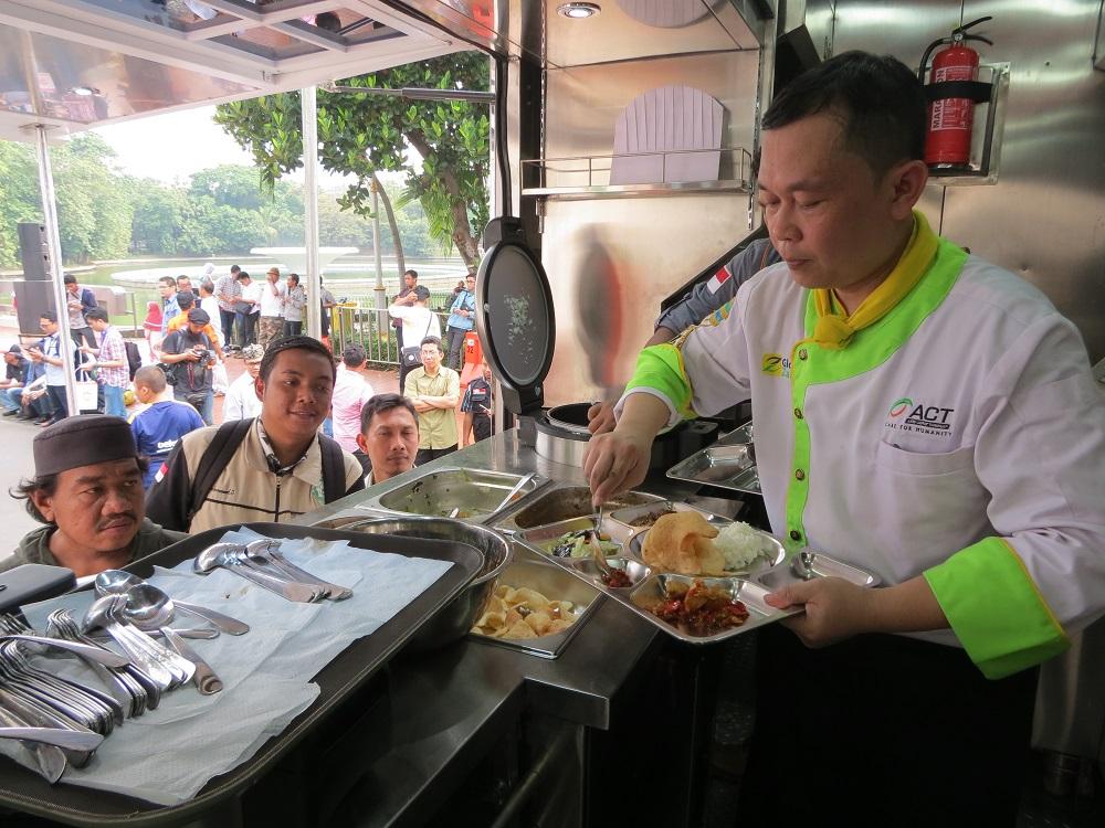 Food Truck for Humanity, Memberi Makan Sepanjang 30 Hari Ramadhan
