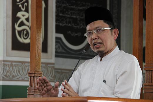 Ceramah Tentang Bahaya Kebangkitan PKI, Ustadz Alfian Tanjung Ditahan Polisi