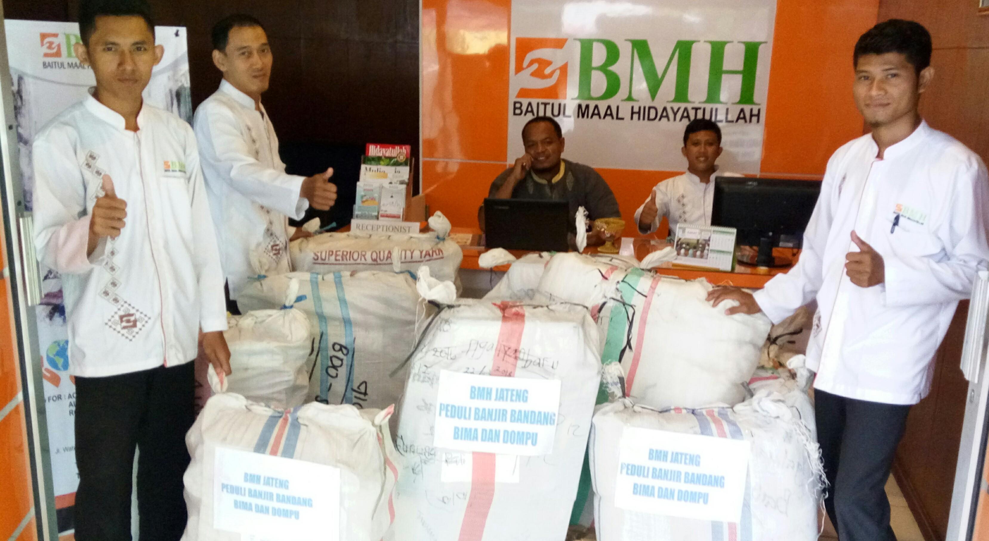 BMH Salurkan Bantuan untuk Korban Banjir Bima