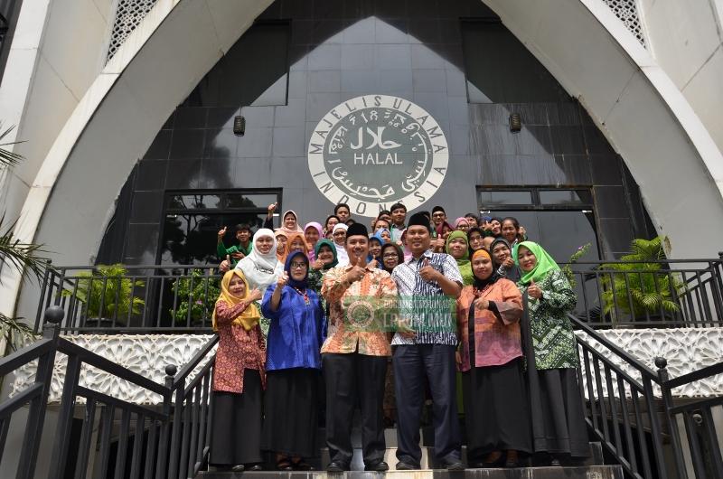 LPPOM MUI Gandeng Muslimat Al-Ittihadiyah Cetak Kader Dakwah Halal