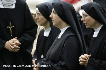 Hanya 2 Persen Wanita Katolik Amerika Rajin ke Gereja & Tak Pakai Alat Kontrasepsi  Wanita-katolik-amerika