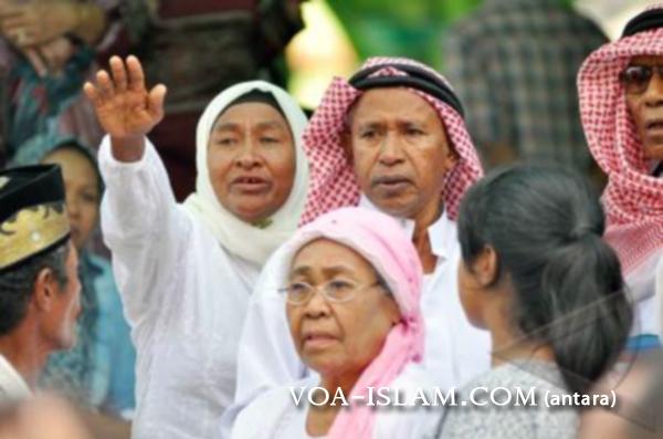 Kloter Pertama Jamaah Haji Maluku Dikawal Ketat TNI dan Polisi