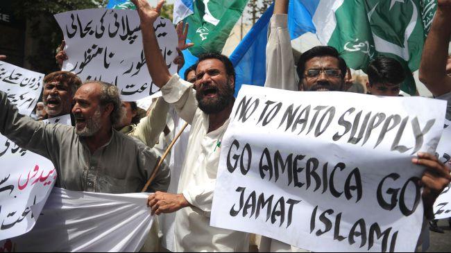 Warga Pakistan Berdemo Tegaskan Penolakan Pembukaan Jalur Pasokan NATO