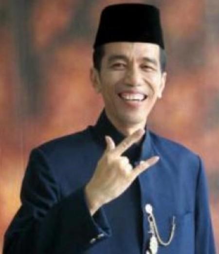 Maruk Jabatan, Jokowi Digugat Warganya Sendiri