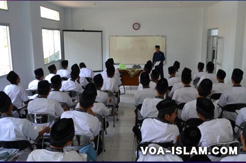 Kebodohan Kaum Muslimin Ditengah Menjamurnya Lembaga Pendidikan Islam