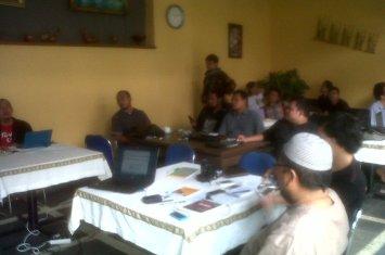 Jurnalis dari 11 Media Islam Pelajari 'In Depth Reporting'  di Bandung