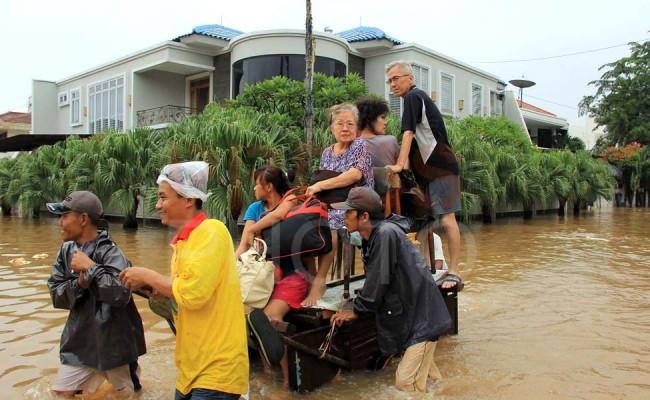 Innalillahi, Banjir di Jakarta Menyisakan Tragedi, 14 Ditemukan Tewas