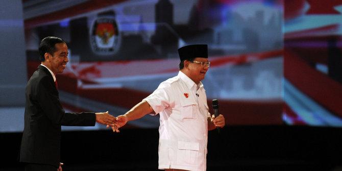Sebaiknya Jokowi Mengangkat Bendera Putih, Lebih Terhormat   