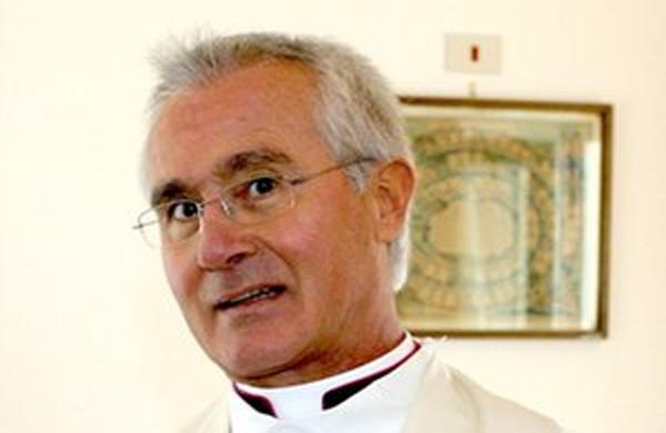 Uskup Senior Vatikan Ditangkap Karena Penipuan dan Korupsi 