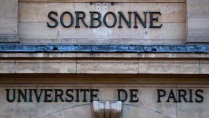 Astagfirullah! Universitas La Sorbonne Usir Mahasiswinya yang Berhijab   