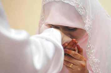 Muslimah adalah Istri Siaga
