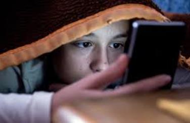 Pencuri Licik di Ramadhan itu: Ponselmu!