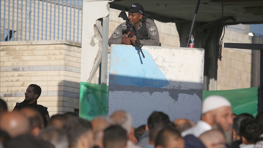 Warga Palestina Berduyun-duyun ke Al-Aqsha untuk Jumat Pertama Ramadhan