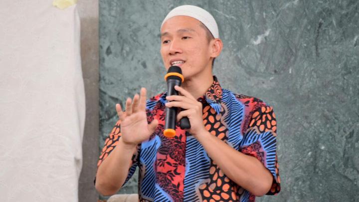 Pemda DKI Batalkan Kajian Felix Siauw di Masjid Balai Kota