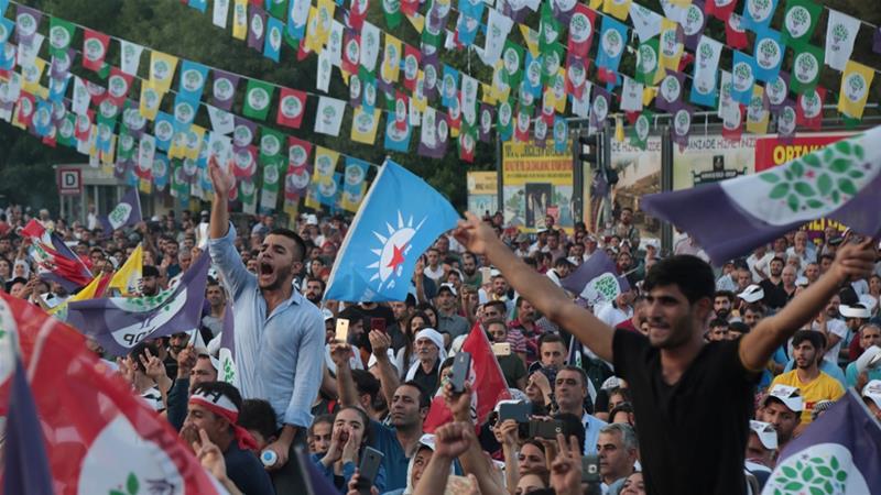 Turki Copot Tiga Walikota Pro-Kurdi