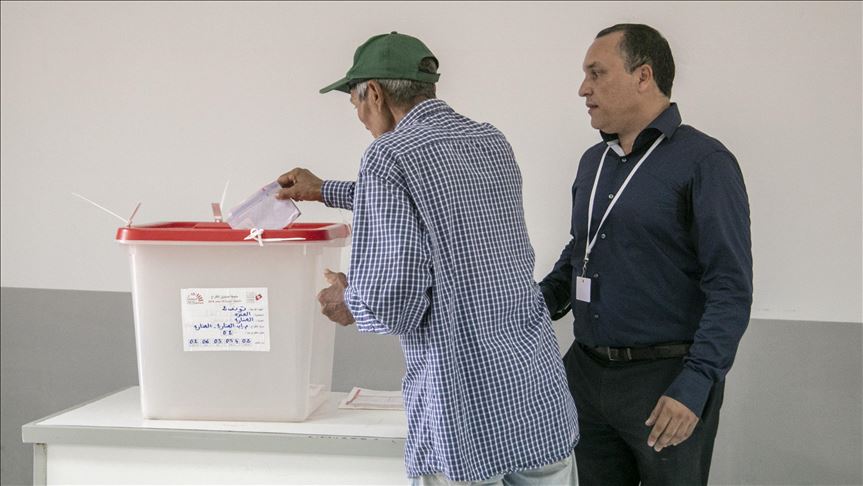 Rakyat Tunisia Menuju ke TPS untuk Memilih Presiden Baru